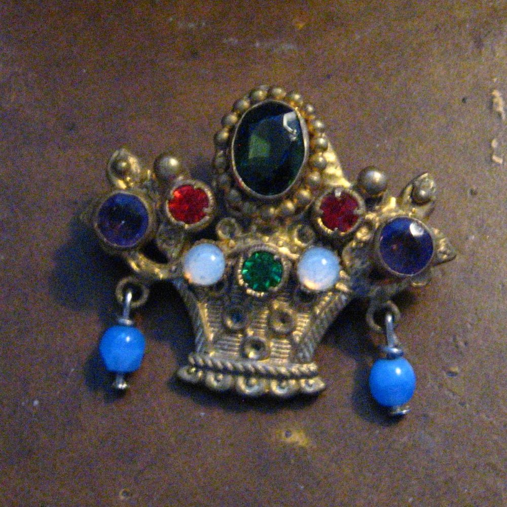 Mid Century 1950's Gold Rhinestone Bead Basket Brooch